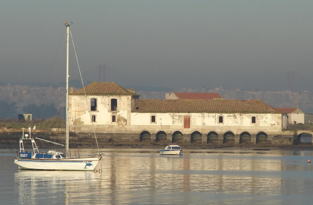 Moinho de Maré no Seixal by Artur Mendes