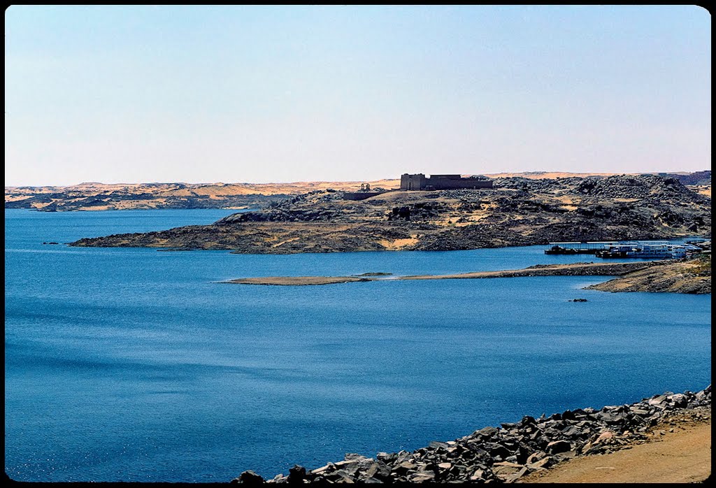 Lac Nasser by Jean-Pierre Roche