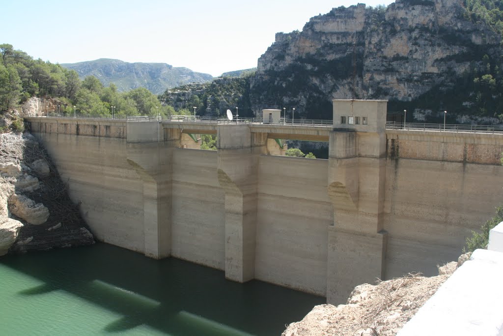 La Pobla de Benifassà, 12599, Castellón, Spain by wil bergveld