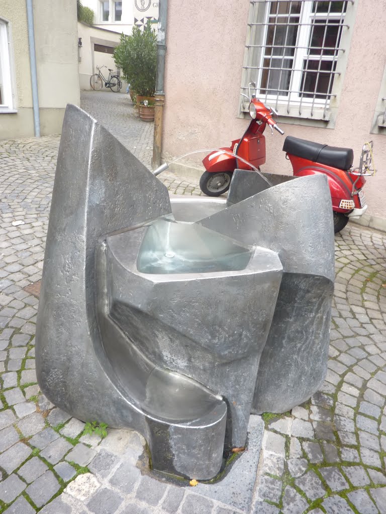 Zurich has lots of artistic fountains by panoman