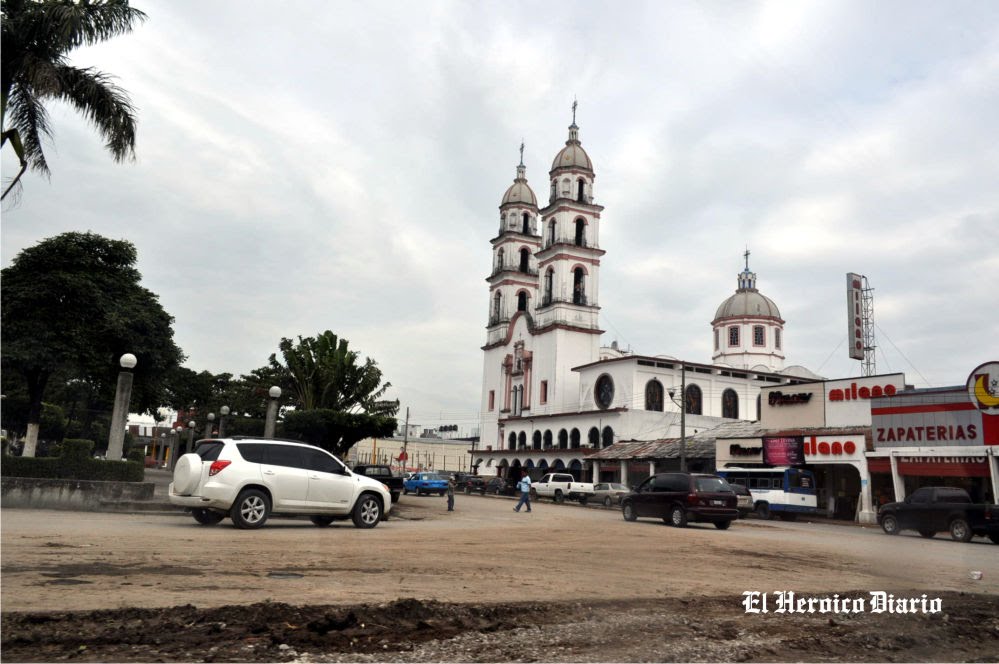 Otra de la Plaza Hidalgo durante su "transformacion" by ELHEROICODIARIO