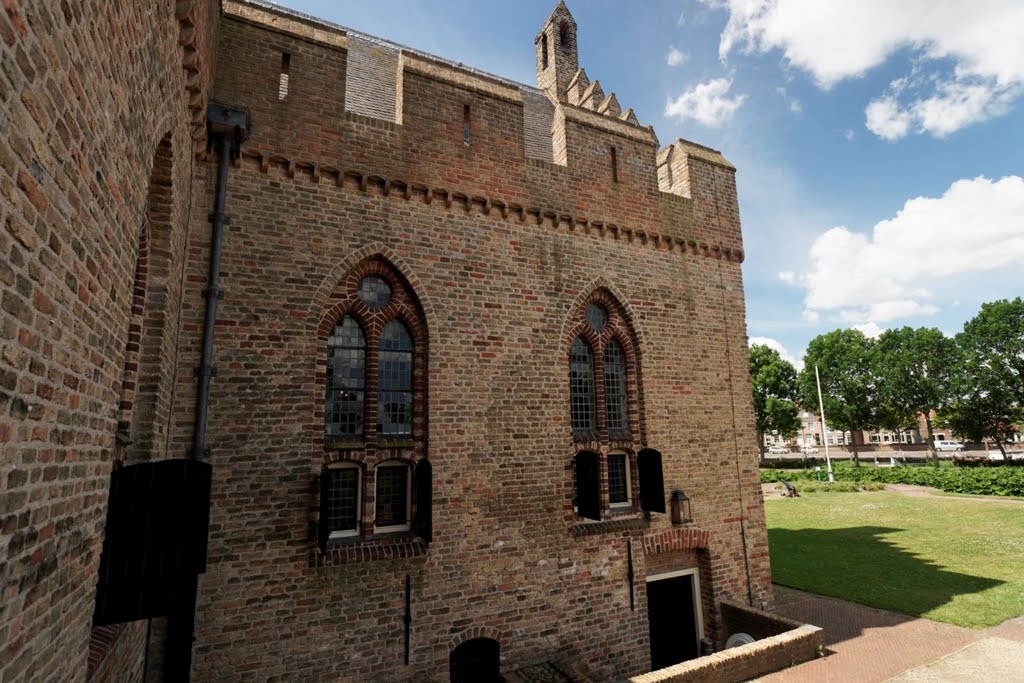 Medemblik - Kasteel Radboud - View West from the Entrance - Built in 1288, restored from ruins 1890-97 by Neogothic Architect P.J.H.Cuypers by txllxt TxllxT