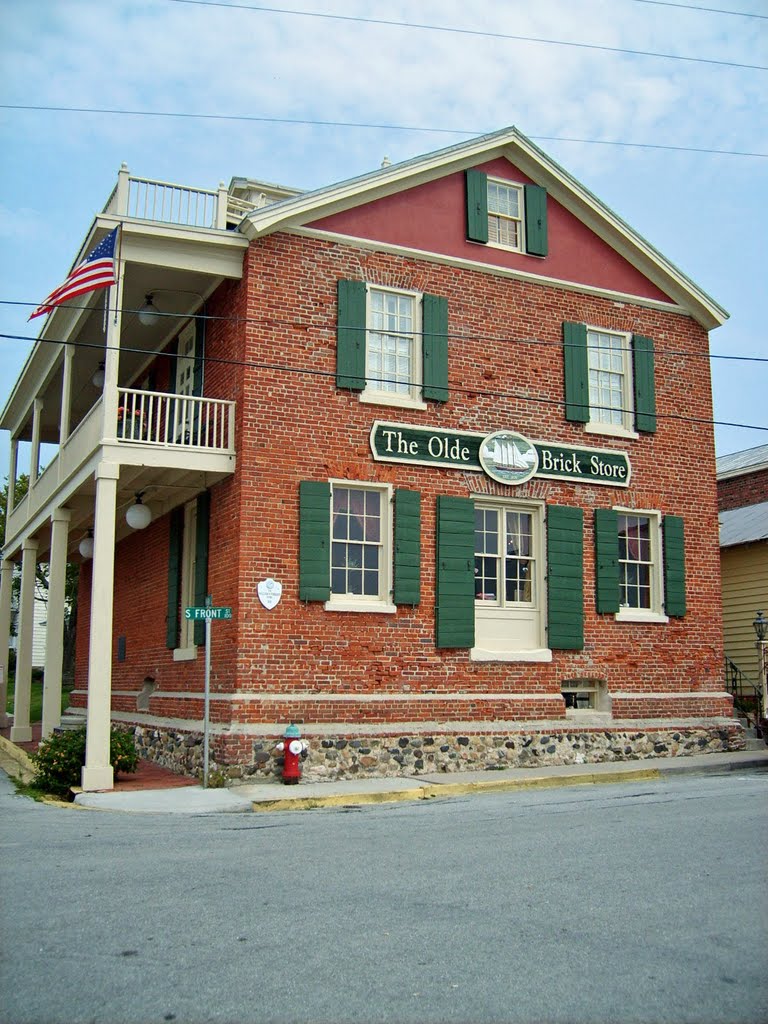 Olde Brick Shop in Swansboro, NC by gdc01