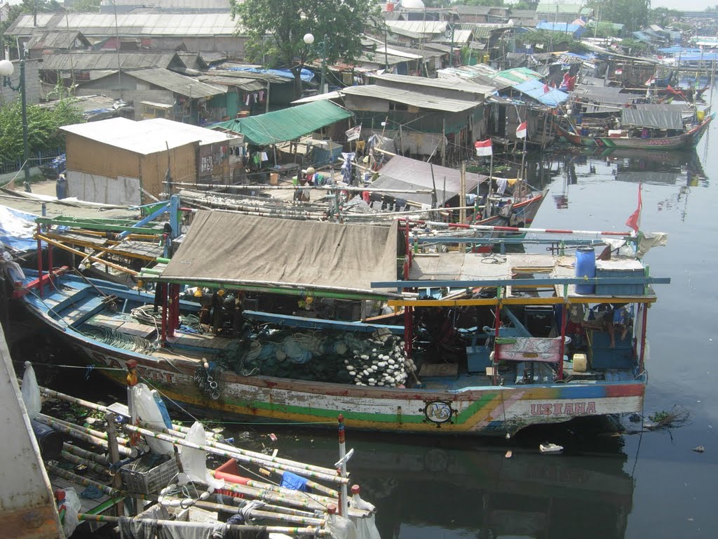 Perkampungan Kumuh dekat Kali Cilincing 3 by Kepri