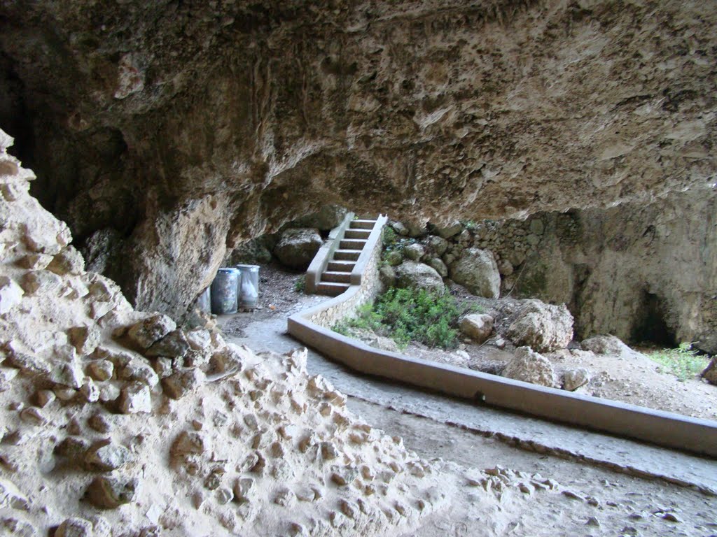 Capri - La Grotta Matermania by Konstantin Mitroshen…