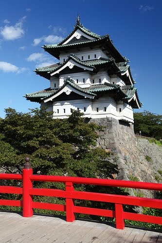 弘前城 - 青森県弘前市（弘前公園） by MASATO SAITO