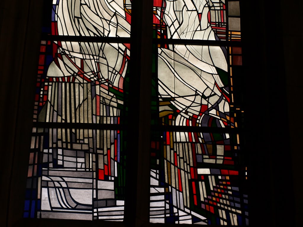 Glas-in-loodramen van Georg Meistermann (1911-1990) in de Dom van Münster by Hans R. van der Woud…