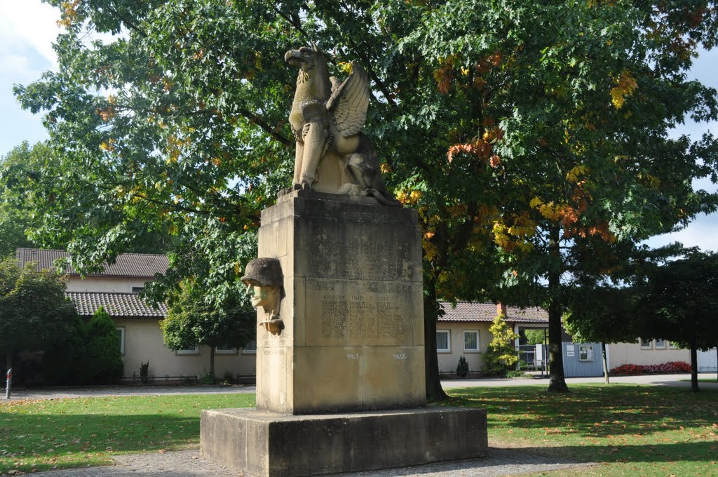 Kriegerdenkmal vor dem Friedhof von Wiesental von Siegfried Kremer by Siegfried Kremer Philippsburg