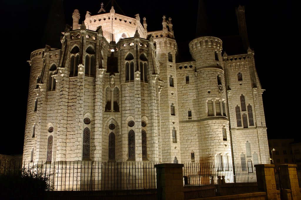 Palacio Episcopal - Astorga by fonteiriñas