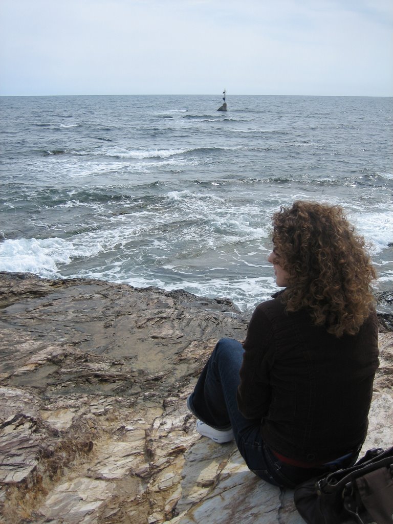 Contemplando el mar en Cabo de Palos by toniosj