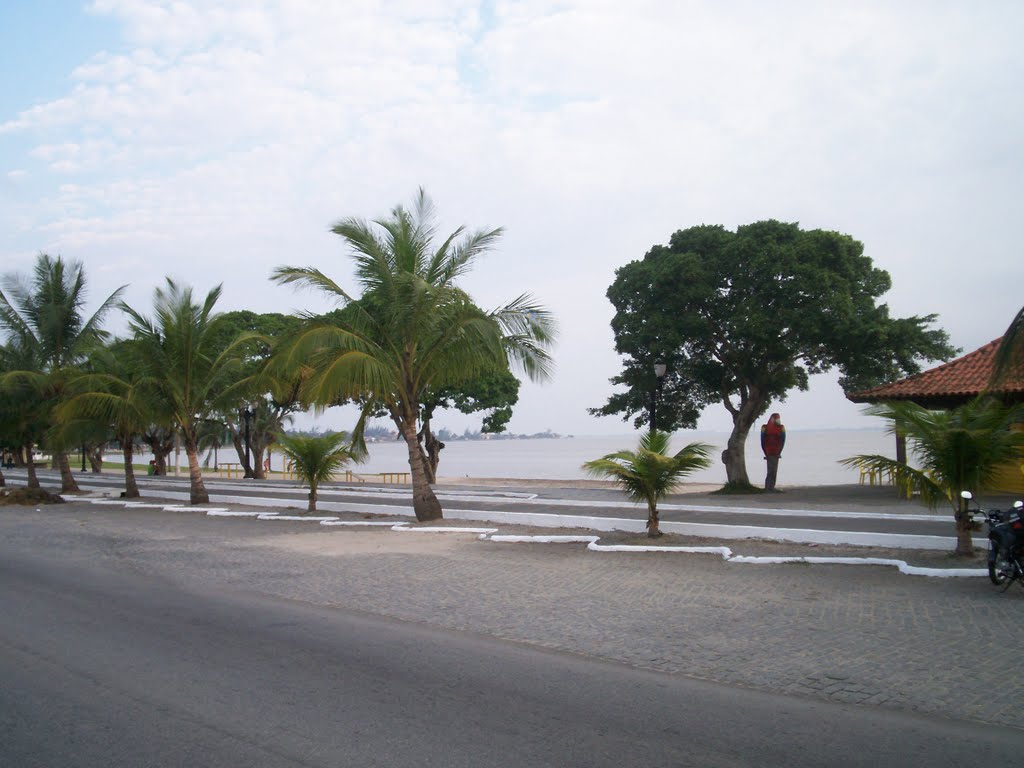 Calçadão & lagoa by cellow