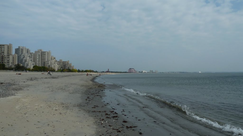 Revere Beach by Kub