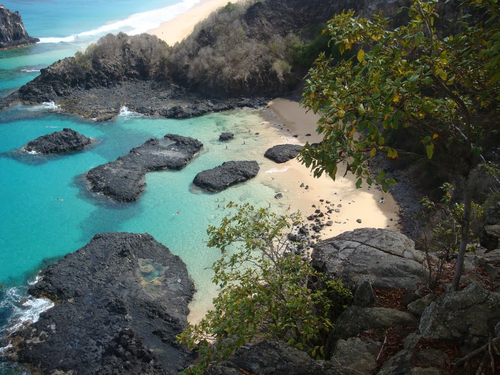 Passeando pela Ilha de Fernando de Noronha - PE by H. de Borba Jr.