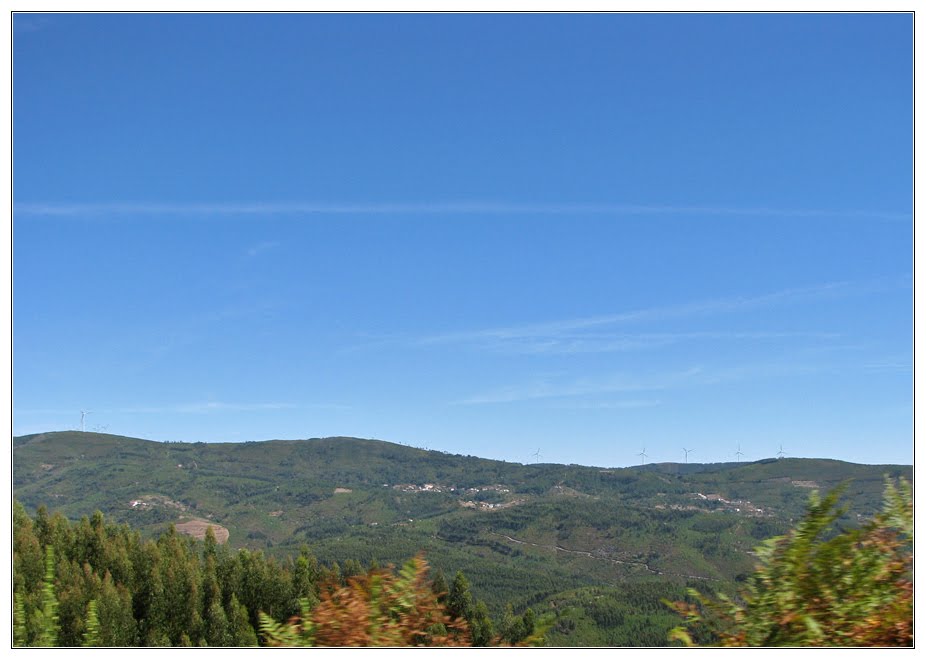 Vista da EN238 para a Serra de Alvelos by Barragon