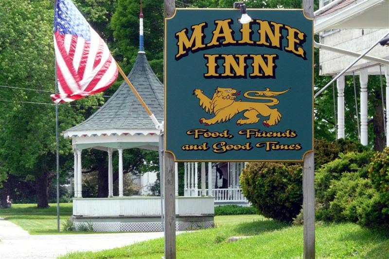 Maine inn - gazebo by Geraldine Clark