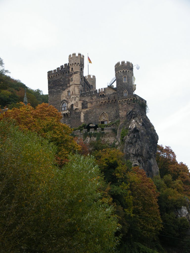 Burg Rheinstein by Dirk Radermacher