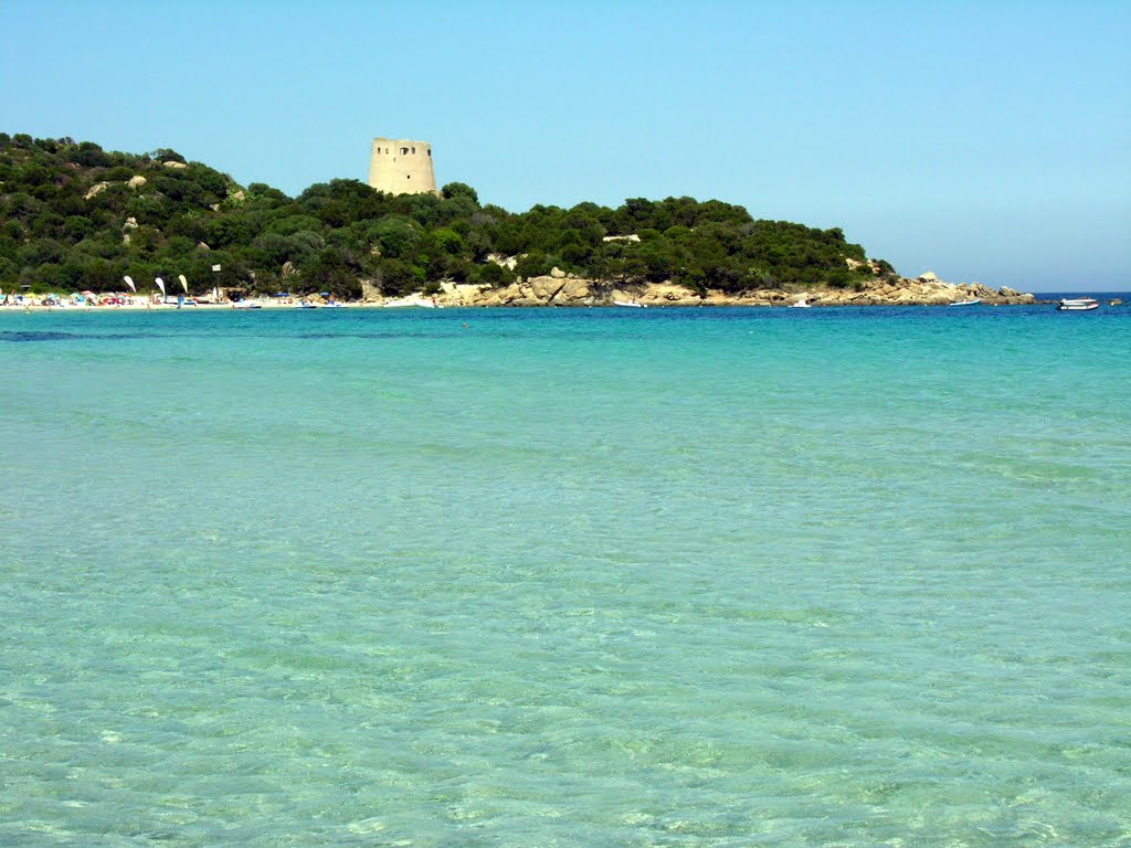 Clear waters at Cala Pira by madmaxvr