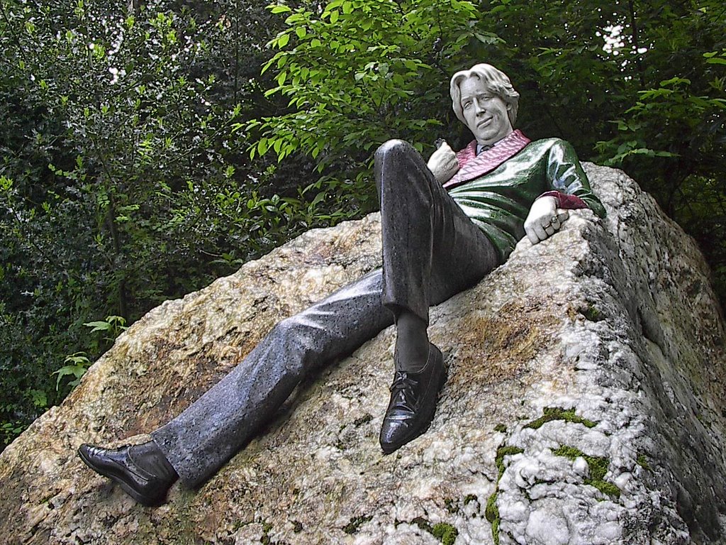 Estatua de Oscar Wilde- Merrion Square- Dublin by Adrián J. Troncoso