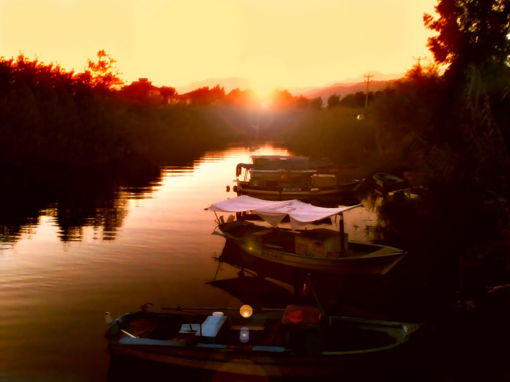 Fethiye is a different in the sunset .... / Fethiyede günbatımı bir başkadır.... by Levent Bodur