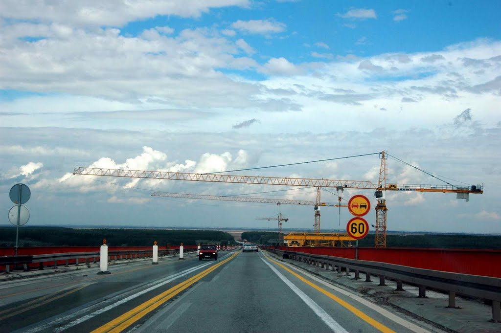 Radovi na izgradnji novog mosta na autoputu Beograd-Subotica by Teča sa Dunava