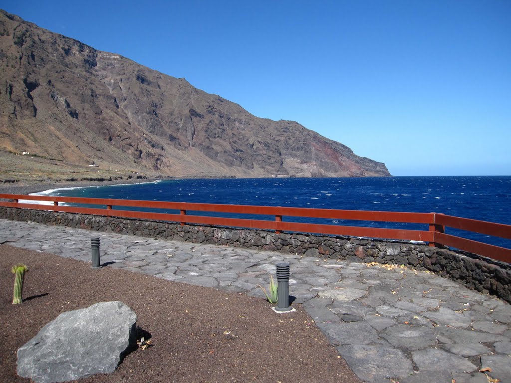 El Hierro desde el Parador by Manuel Andreu