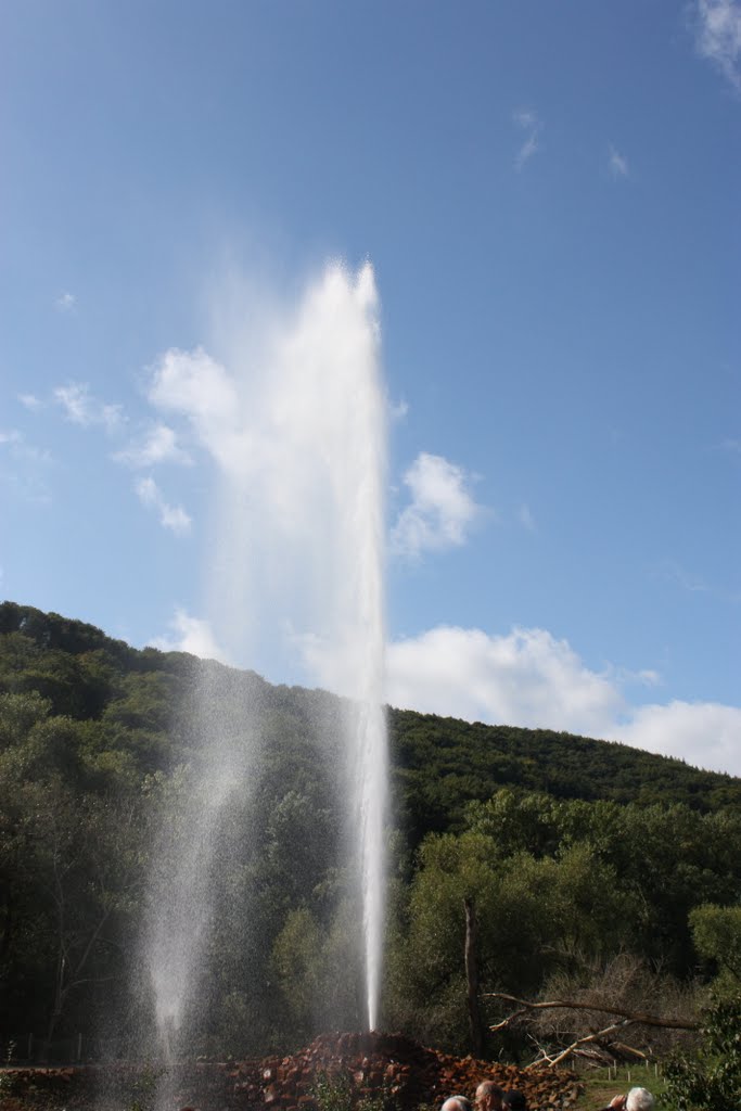 Geysir Ausbruch 4 by Michael W.