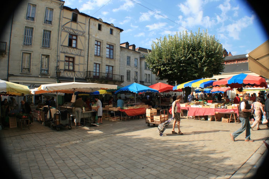 Place de Coderc by keepclicking