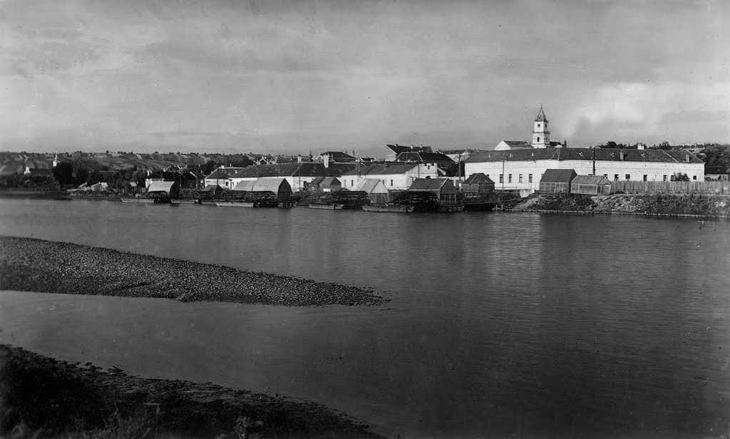 Hlohovec, Slovakia - historicka fotografia / historical picture by Tomas Jancovic