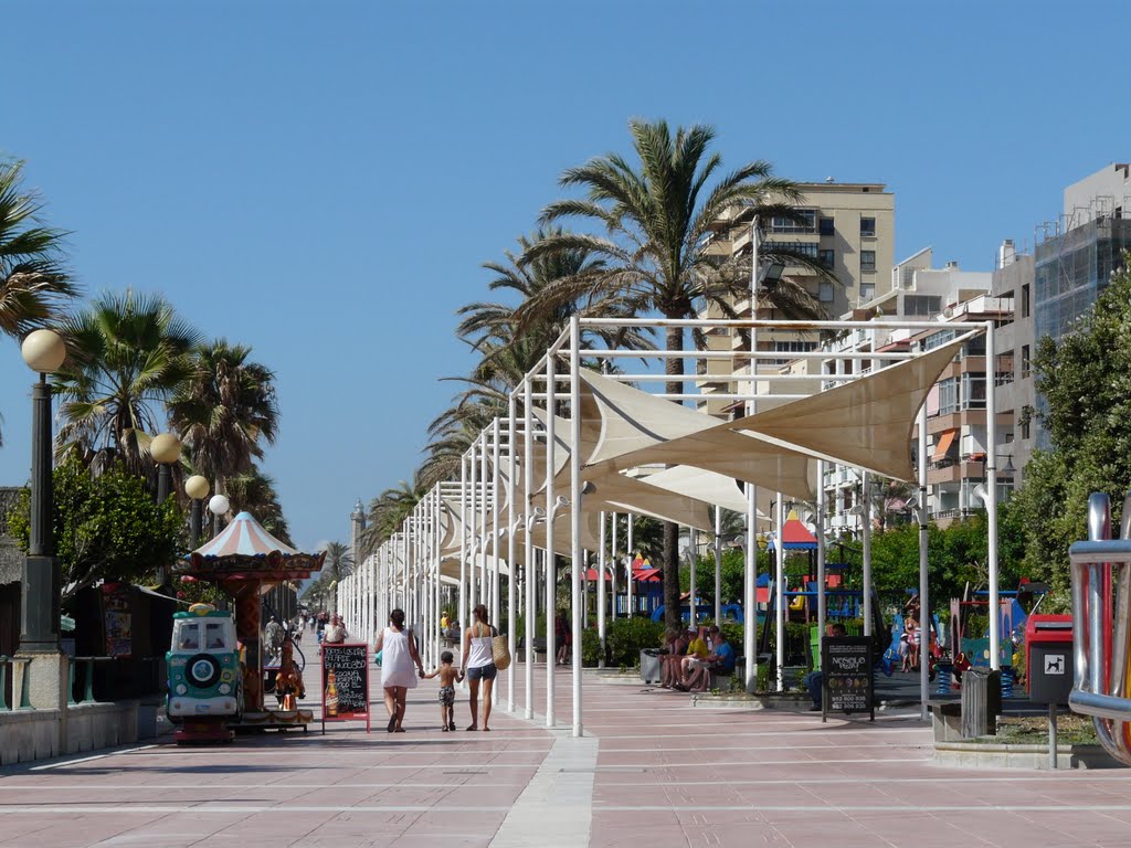 Paseo Marítimo de Estepona by Manu Vilela