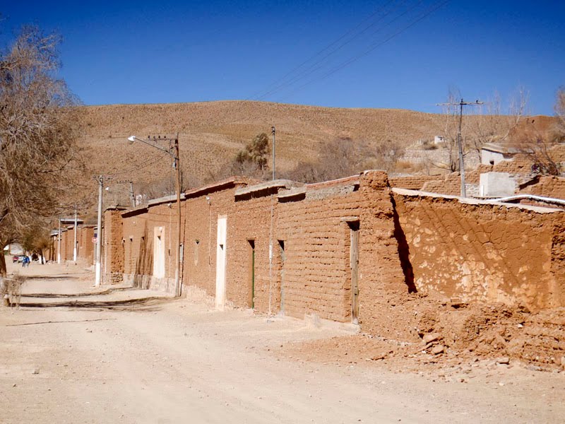 Calles de Iturbe. Jujuy by Fernando I. Malmoria