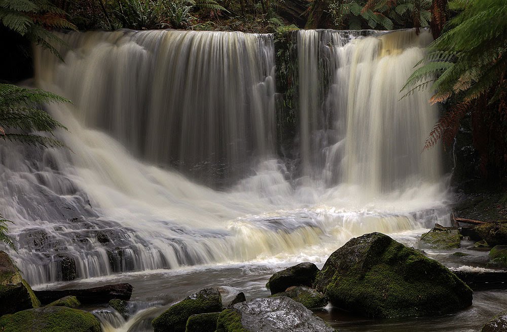 Horseshoe Falls by marek!