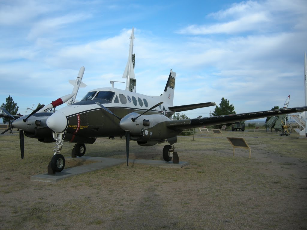 Wernher von Braun's personal plane - Sep 2010 by MaxFarrar