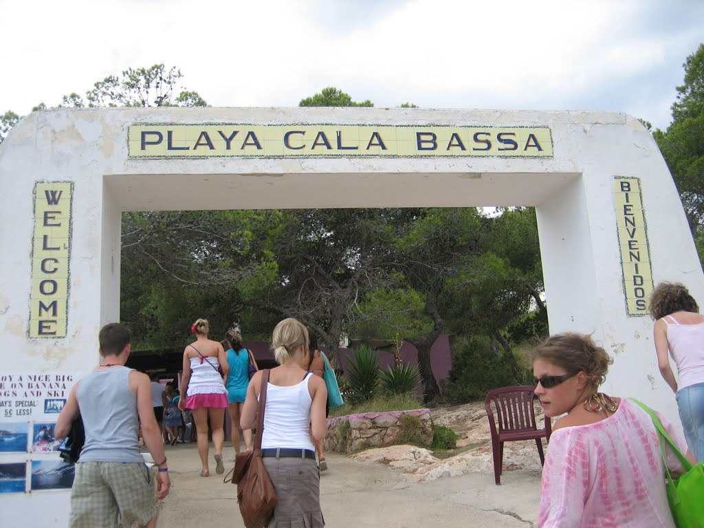 Cala Bassa Muelle by Diego Pappalardo