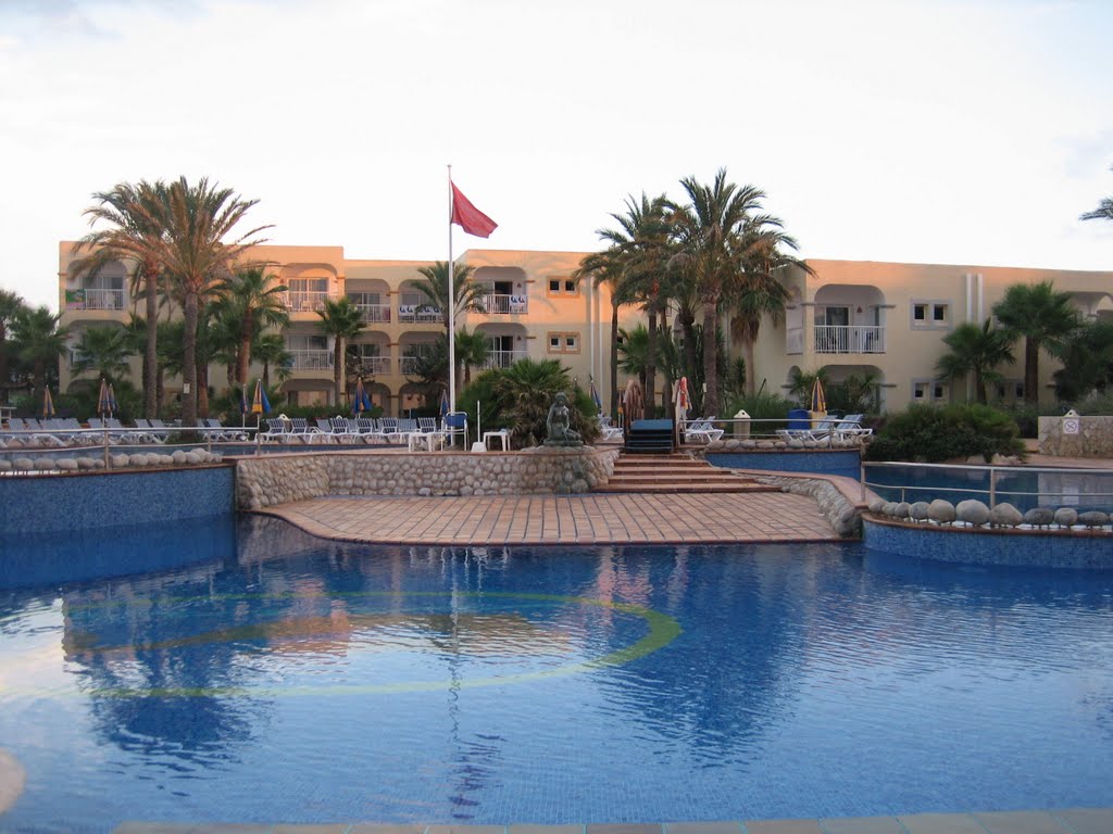 Hotel Sirenis Piscina by Diego Pappalardo