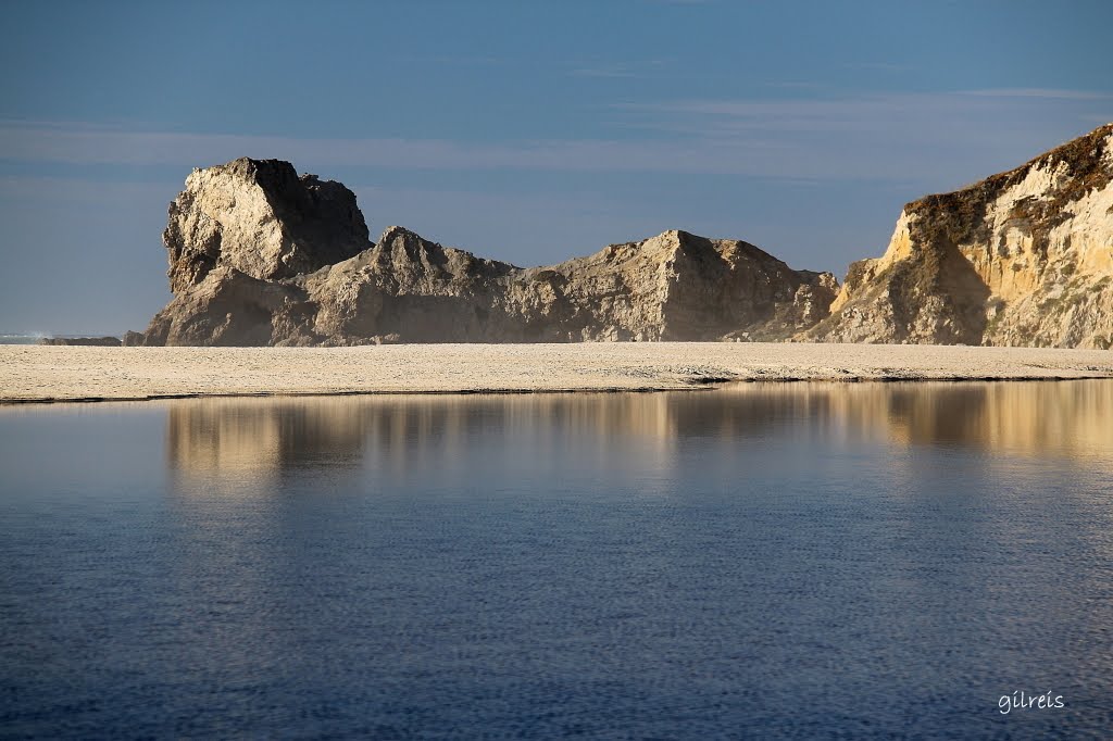 Praia das Paredes by gilreis