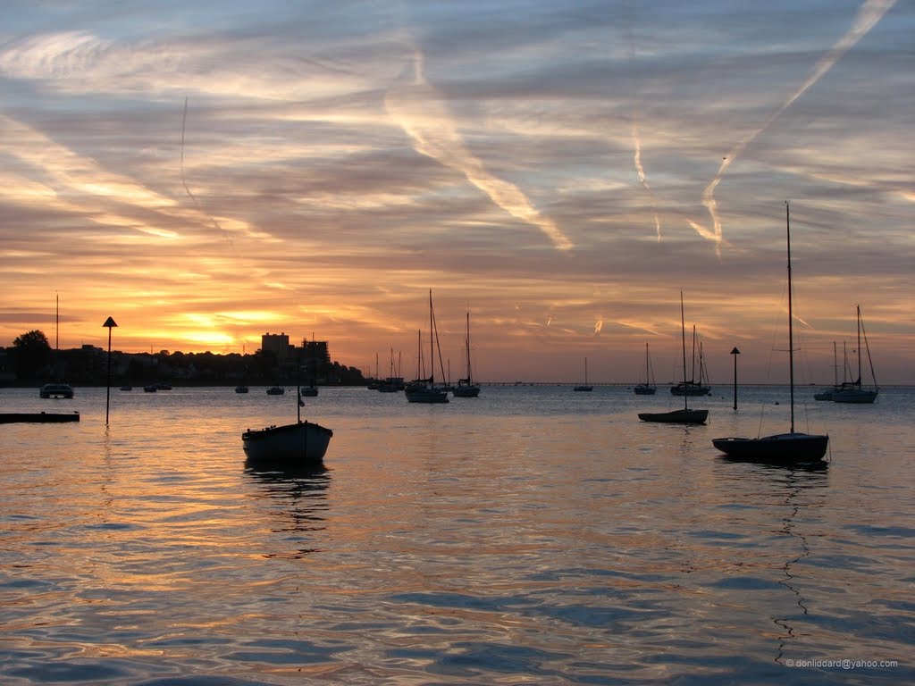 Leigh on sea looking east towards southend by donliddard