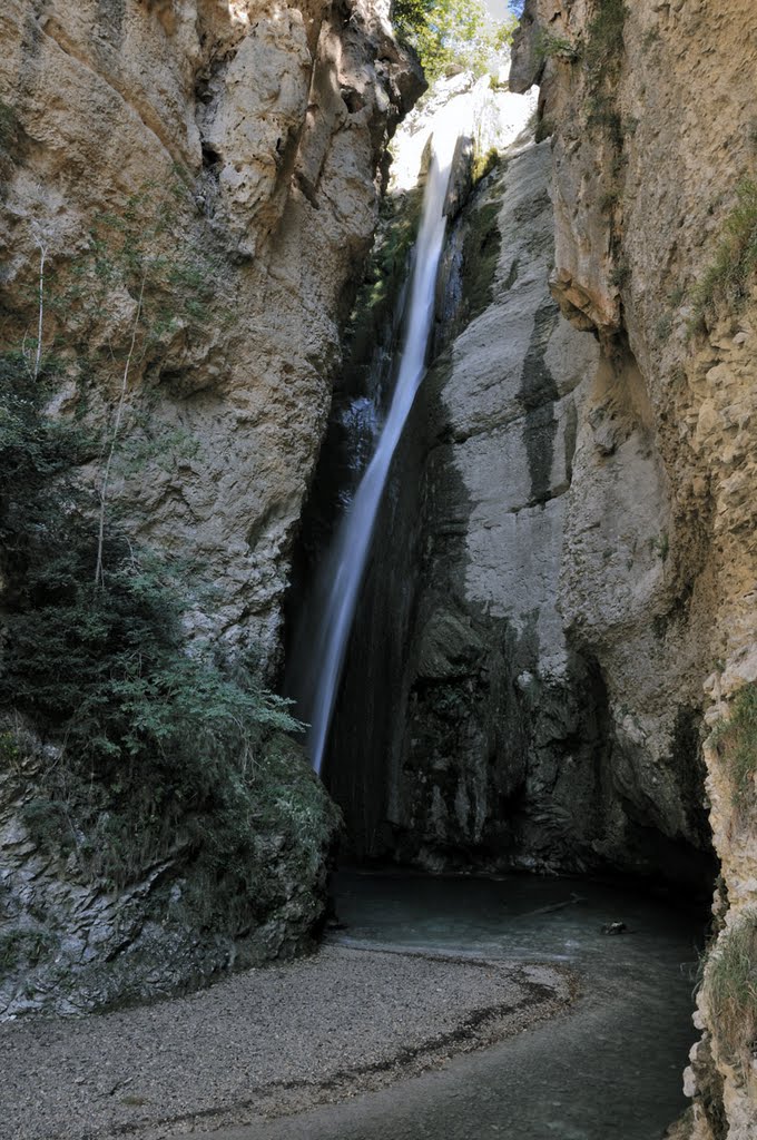 Chute de la Druse, Drôme, F by roland.fr