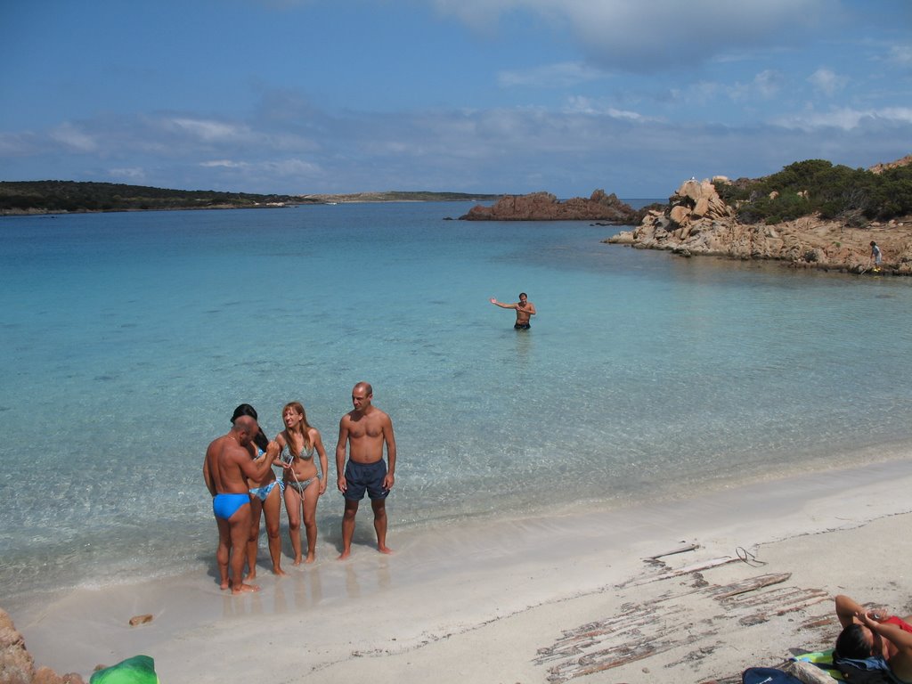 Spiaggia fianco spiaggia del relitto by EDJSS