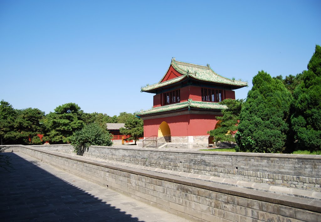 Fasting Palace (Temple of Heaven Park) by Eva Valnerová