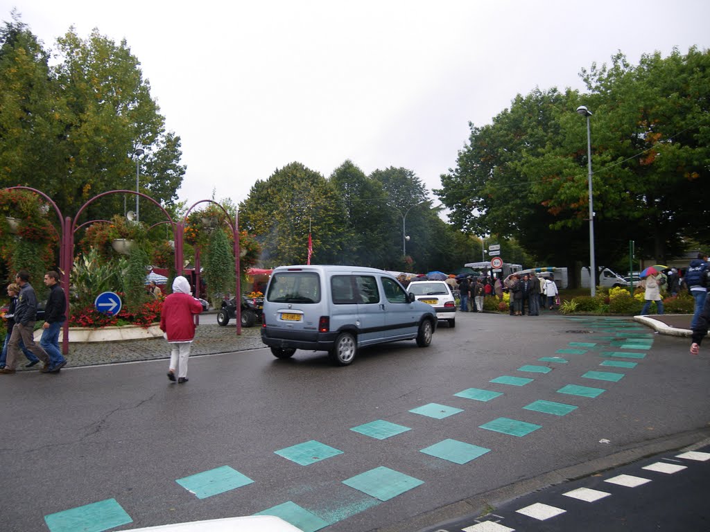 Cesson sevigné braderie du 3/10/2010 sous la pluie by chisloup