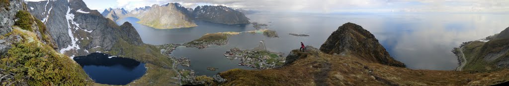 Das Reinebringen-Panorama by Joachim Beetz