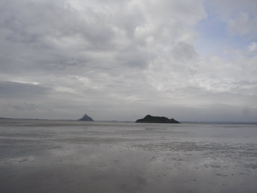 Départ du Bec D'andaine vers le Mont Saint Michel à pied par la baie by Benjamin Cornelis