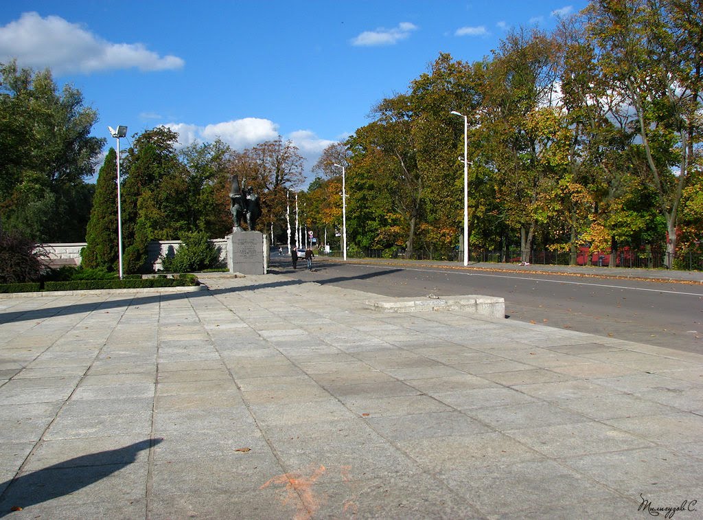 Memorial to 1200 lost guardsmen (1941 - 1945) by Тилигузов Сергей