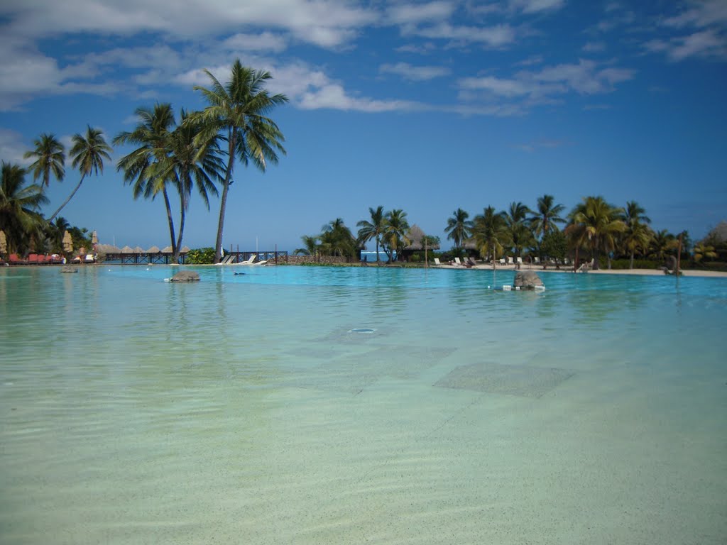 Tahiti Faa'a - Piscine hotel Beachcomber by Cocodragon