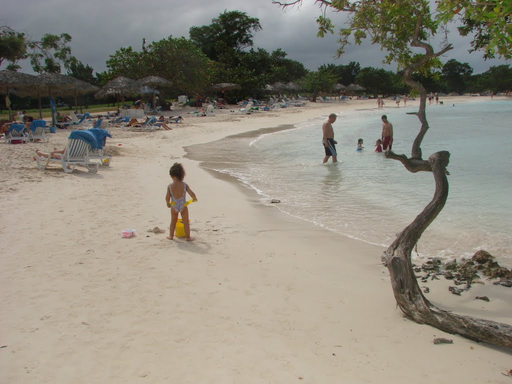 CUBA, Hotel"Playa Pesquero", by Zhanki