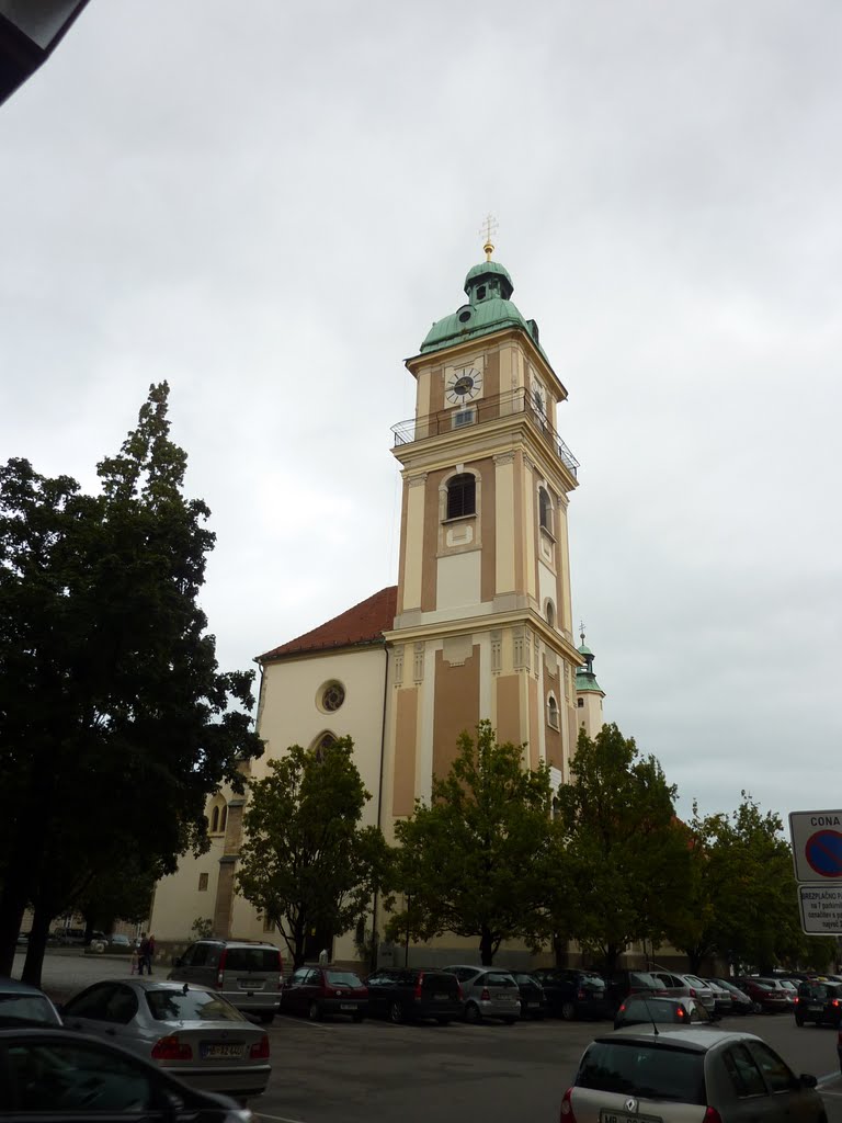 Center, 2000 Maribor, Slovenia by Panzerknacker