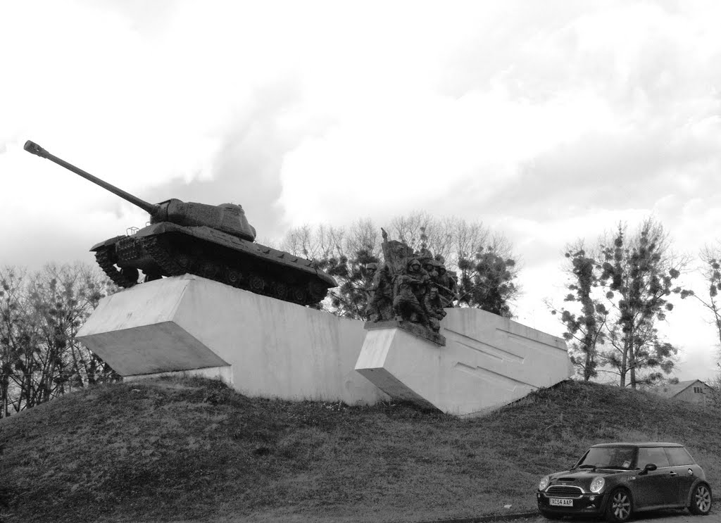 Memorial to the Great Patriotic War Against the Fascist Usurper (JSU 2 I think) outside Dubno, Ukraine by Kevin Thorpe