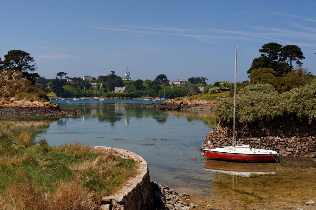 Bras de mer entre les deux iles by Frédéric Prentout