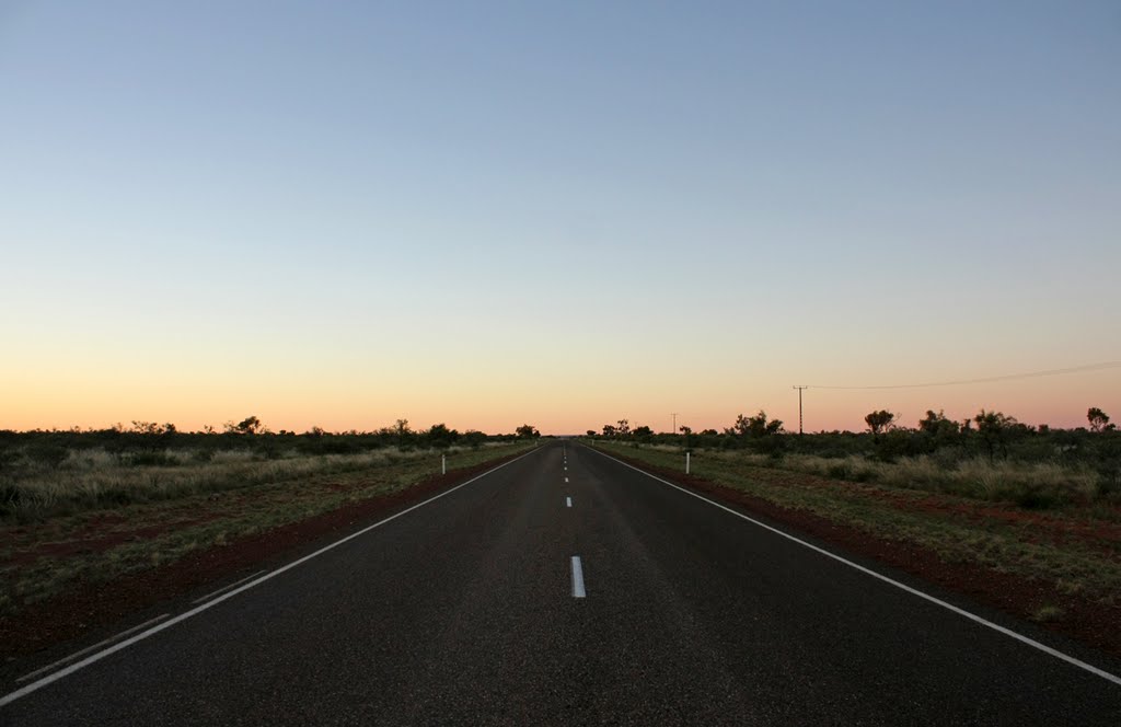 Stuart Hwy, Tanamai desert by skadieverwinter