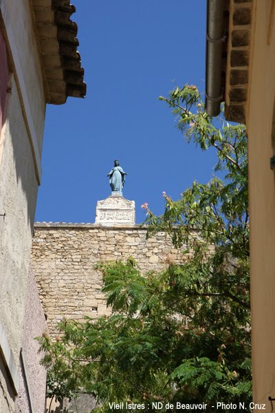 Notre Dame de Beauvoir by comistres